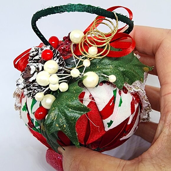 Vintage Handmade Folded Cloth Red Green White Lace Christmas Holiday Ornament - Picture 4 of 8